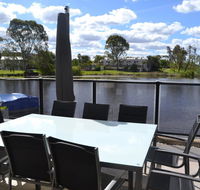 Cypress Drive Town House - Holiday Cairns