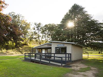 Dargo River Inn - Holiday Cairns 0