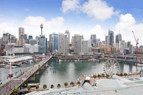 Darling Harbour Getaway - Holiday Cairns 1