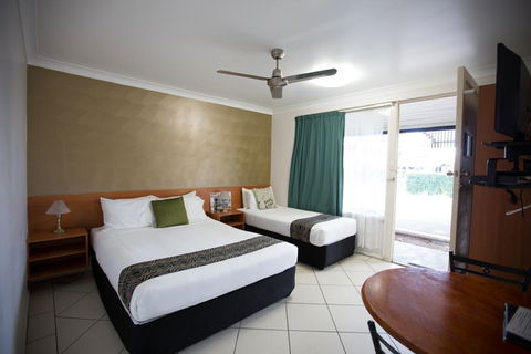 David Motor Inn - Holiday Cairns 1