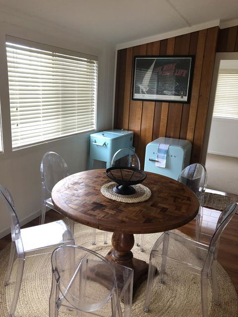 Deck House - Holiday Cairns 3