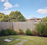Delicate and Peaceful Bundoora Townhouse 20-R2 - Holiday Cairns