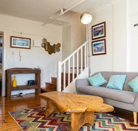 Delightful 3 Bedroom Apartment near Chapel Street in St Kilda - Holiday Cairns