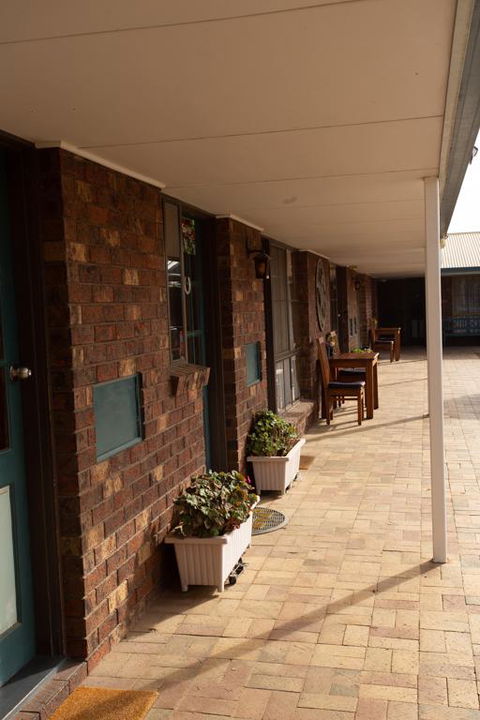 Donald Motor Lodge - Holiday Cairns 3