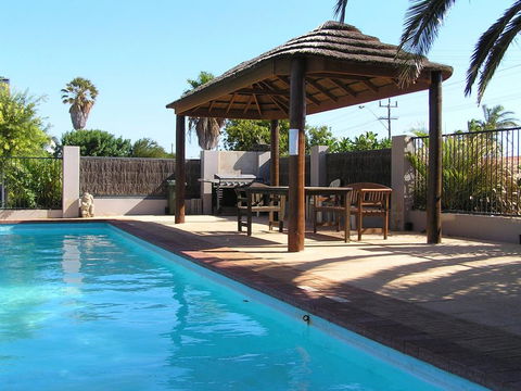 Dongara Old Mill Motel - Holiday Cairns 1
