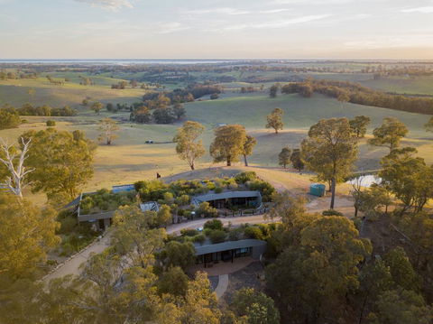 Down To Earth Farm Retreat - Holiday Cairns 1