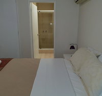 East Perth 2 BR Superb Riverside apartment - Holiday Cairns