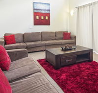 Eclipse 5- Spacious Townhouse - Holiday Cairns