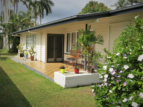 Edge Hill Clean & Green Cairns, 7 Minutes From The Airport, 7 Minutes To Cairns CBD & Reef Fleet Terminal - Holiday Cairns 2