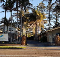 El Lago Tourist Park - Holiday Cairns