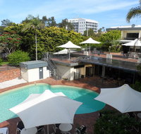El Lago Waters Motel - Holiday Cairns
