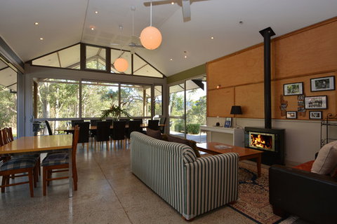 Elfin Hill Vineyard Accommodation - Holiday Cairns 4