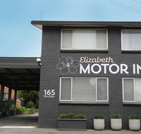 Elizabeth Motor Inn - Holiday Cairns