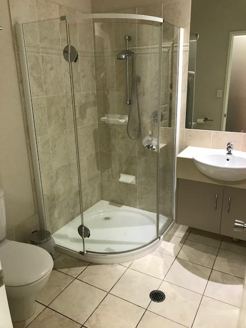 Emerald Executive Apartments - Holiday Cairns 3