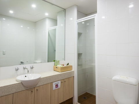 Emu Walk Apartments - Holiday Cairns 1