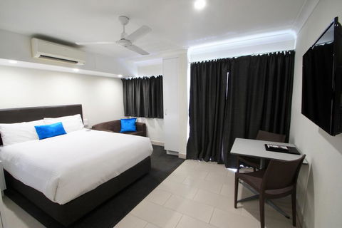 Endeavour Inn Emu Park - Holiday Cairns 1