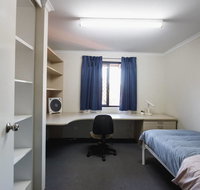 Erica Underwood House 6 Bedroom Flat