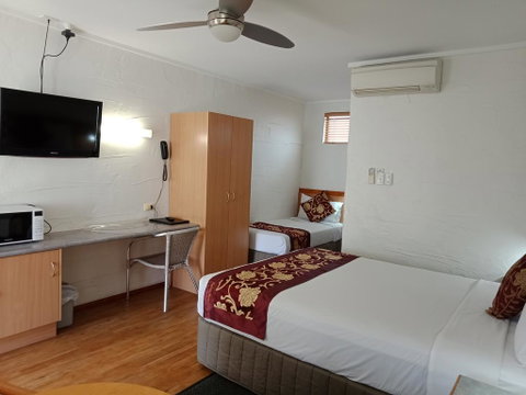 Espana Motel - Holiday Cairns 2