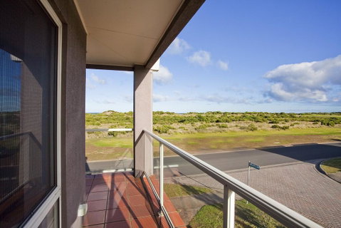 Esplanade Frontage 1-209 - Holiday Cairns 1