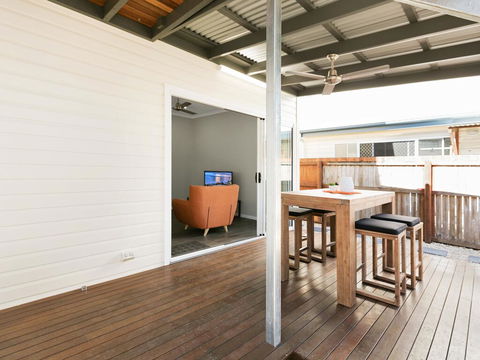 Estilo Bed And Breakfast - Holiday Cairns 3