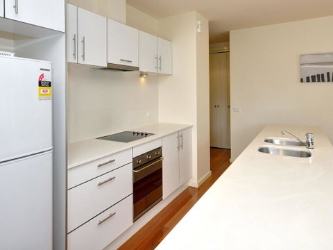 Executive Garden Apartment - Holiday Cairns 1