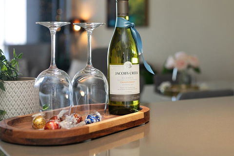 Executive Lux 3 Bedroom - Brisbane CBD - Views - Pool - Wifi - Free Parking - Holiday Cairns 3