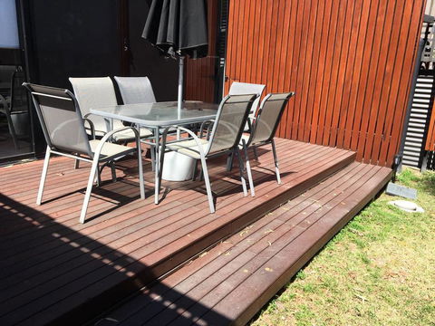 Executive Mansion, Spring Racing, Melbourne Cup - Holiday Cairns 3