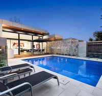 FAIRSEA RETREAT - RYE - Holiday Cairns