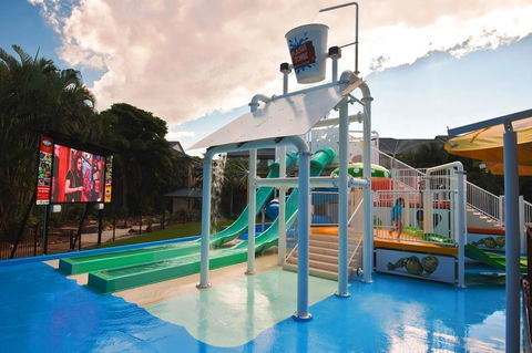 FAMILY PARADISE - Holiday Cairns 3