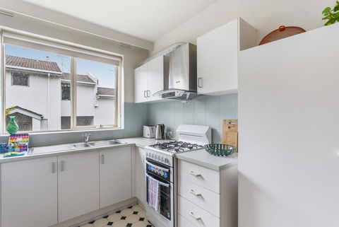 Family-friendly Apartment In Green Glen Iris - Holiday Cairns 1