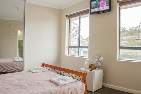 Figtree Hotel - Holiday Cairns 2