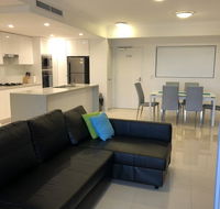 Four Bedroom Apartment - Holiday Cairns