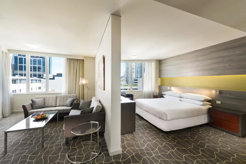 Four Points By Sheraton Perth - Holiday Cairns 2