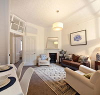FUN TIMES in HUGE house 1 minute to SYDNEY HARBOUR - Holiday Cairns