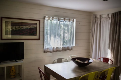 Funky Flat On Acreage - Holiday Cairns 2