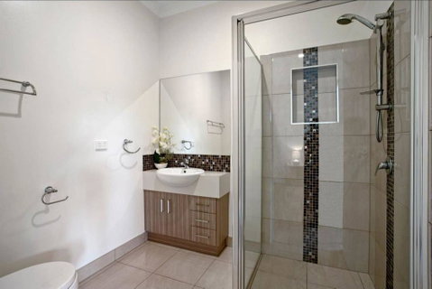 GALBRAITH BEACH STUDIO 2 - Holiday Cairns 2