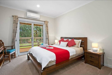 GALBRAITH BEACH STUDIO 2 - Holiday Cairns 0