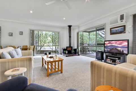 Garnet House - Holiday Cairns 0
