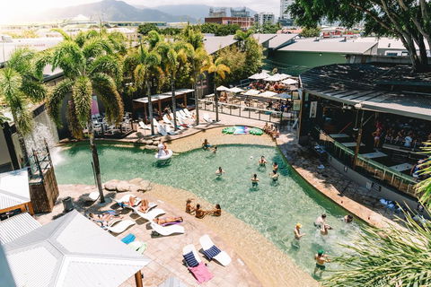Gilligan's Backpacker Hotel & Resort Cairns - Holiday Cairns 0