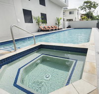 Gladstone Central Plaza - Holiday Cairns