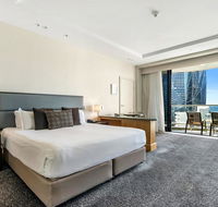 Gold Tower in the Oaks Hotel Surfers Paradise - 1020 - Holiday Cairns