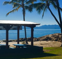 Golden Sands Beach House - Holiday Cairns