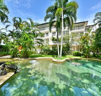 Golden Sands Beachfront Resort - Holiday Cairns