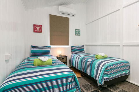 Gorgeous Cottage Close To The City - Holiday Cairns 2