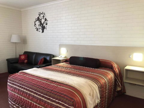 Goulburn Motor Inn - Holiday Cairns 0