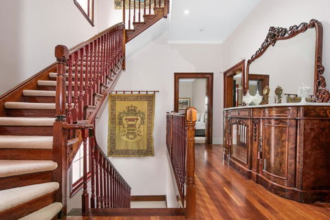 Grand & Central On George - Unique - Opulent - Holiday Cairns 1
