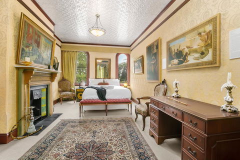 Grand & Central On George - Unique - Opulent - Holiday Cairns 2