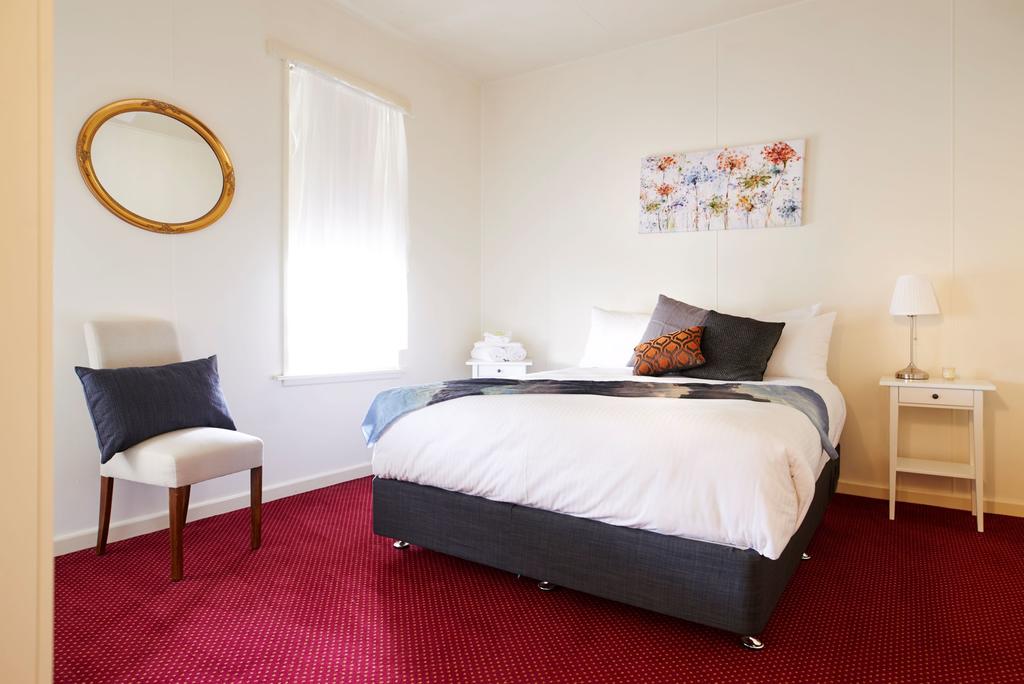 Ghin Ghin VIC Holiday Cairns