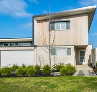 Grandview Luxury 11 - Holiday Cairns