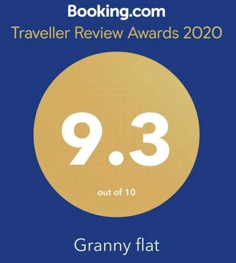 Granny Flat - Holiday Cairns 3